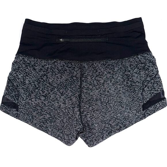 Lululemon Pace Perfect 3” Short in Soundwave White Black/Black Size 2 - Picture 13 of 16